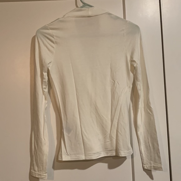 Banana Republic draped white blouse - Picture 2 of 4